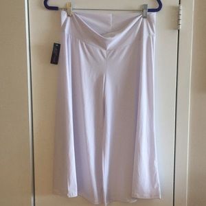 White gaucho capris